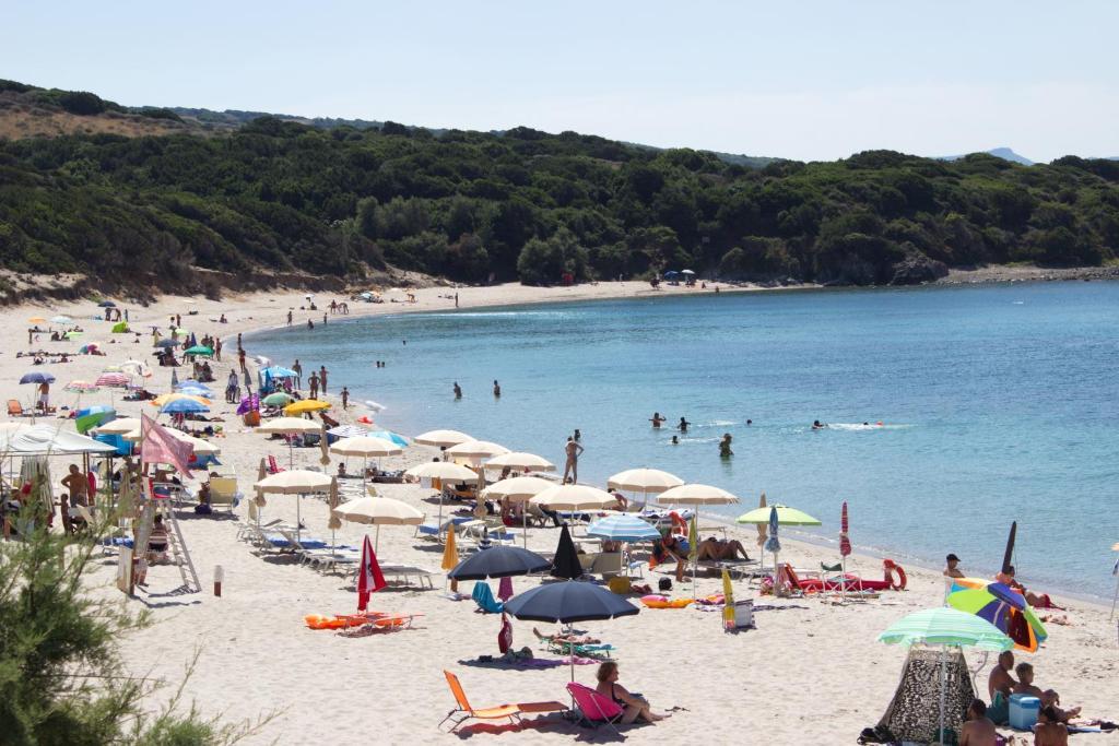 Borgo Spiaggia Vista Mare Isola Rossa Exteriér fotografie